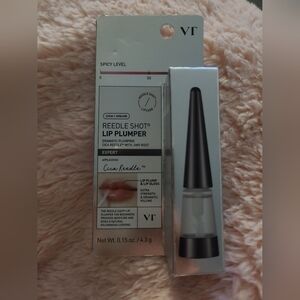 VT COSMETICS Reedle Lip Plumper, Hydrating & Volumizing Clear Lip Gloss, Microne